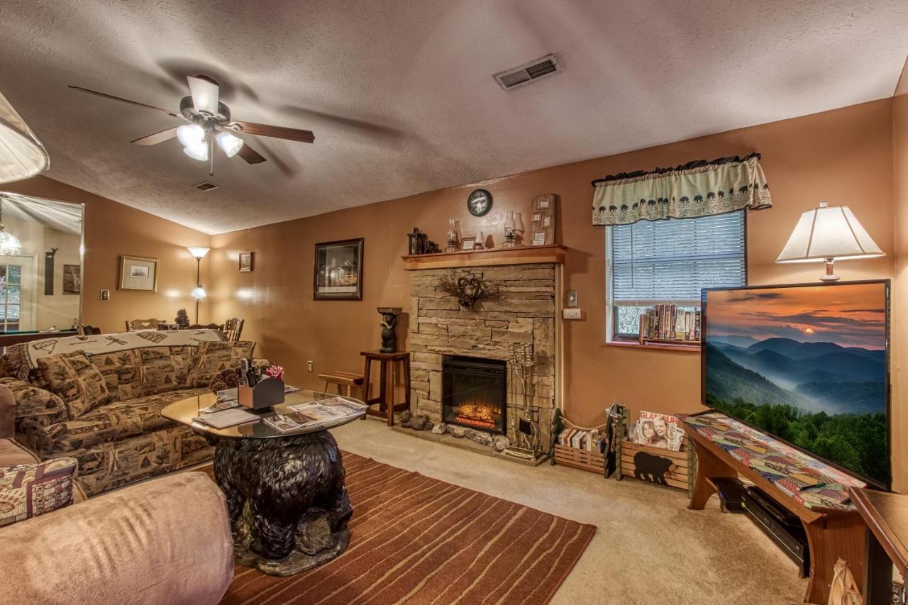 Cozy Creek Cabin Pigeon Forge Extérieur photo