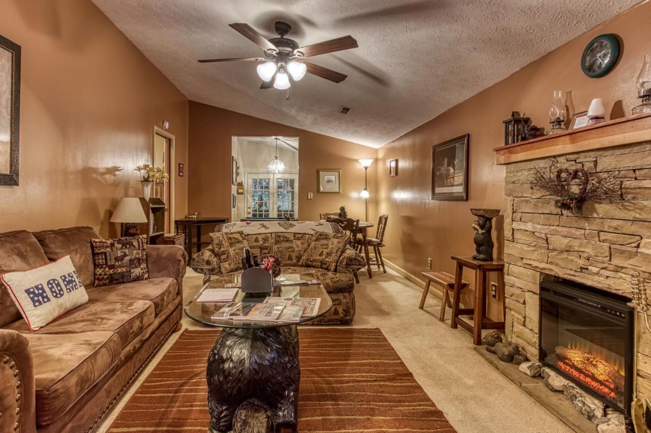 Cozy Creek Cabin Pigeon Forge Extérieur photo