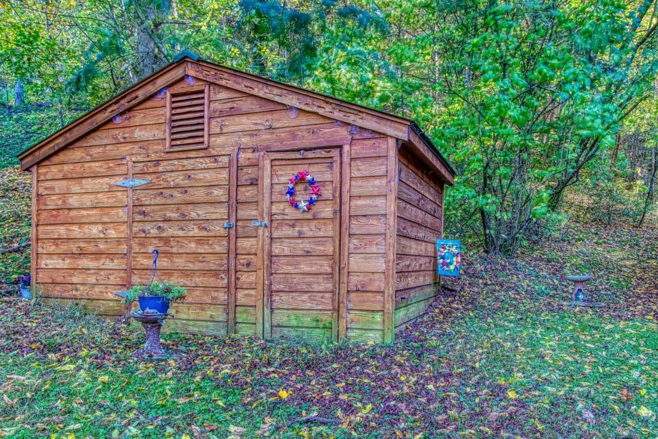Cozy Creek Cabin Pigeon Forge Extérieur photo