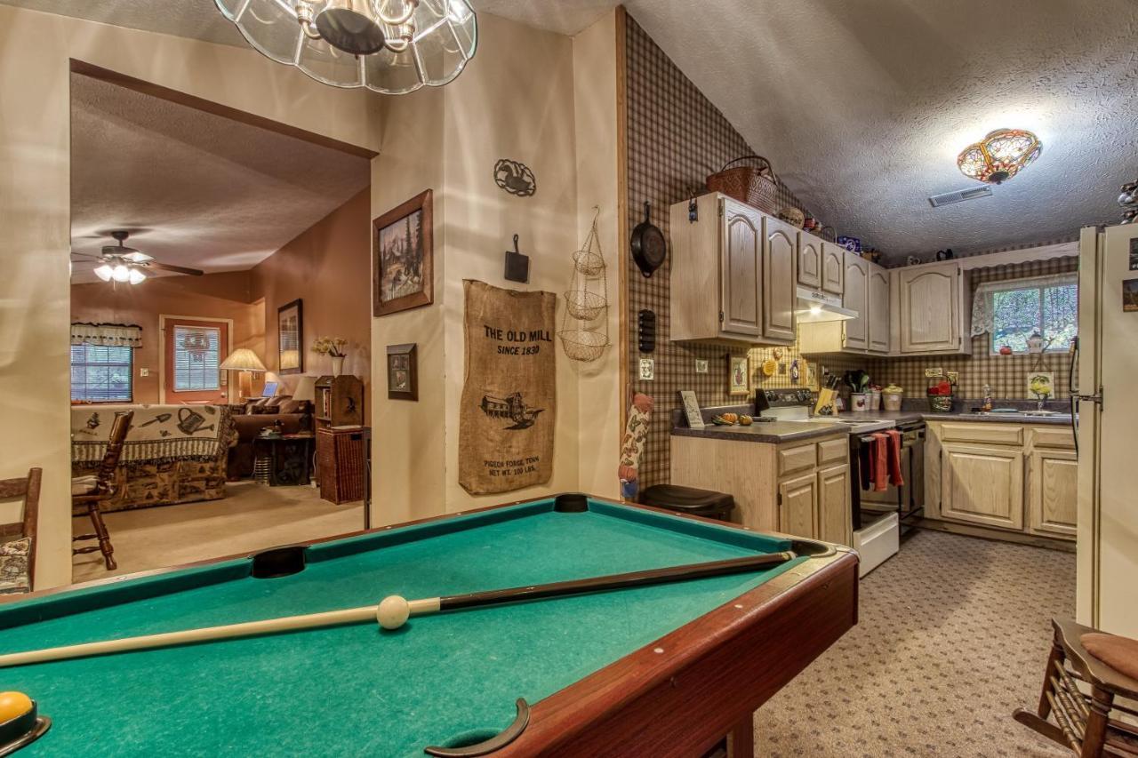Cozy Creek Cabin Pigeon Forge Extérieur photo